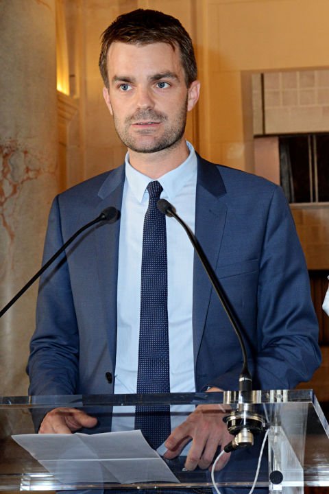 54bd38c743a82_-_hbz-french-men-bruno-julliard