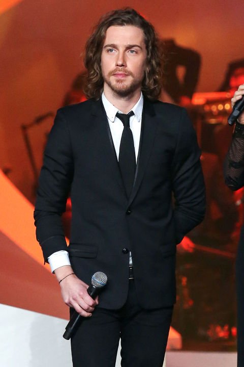 54bd38d63b988_-_hbz-french-men-julien-dore